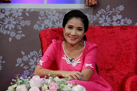 
	
	Diễn viên Cát Tường đảm nhiệm vai trò MC của buổi talkshow - Tin sao Viet - Tin tuc sao Viet - Scandal sao Viet - Tin tuc cua Sao - Tin cua Sao